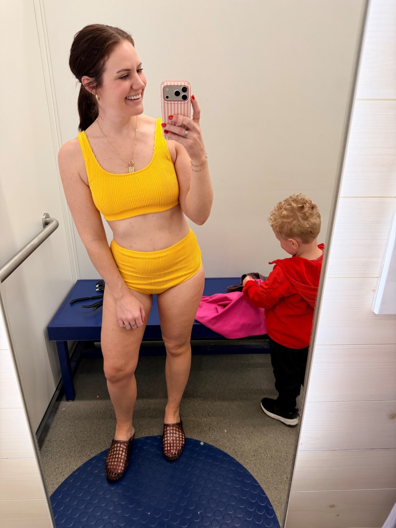 Shopped the old navy sale! Everything 50% off + an extra 20% if you’re a card holder 🙌🏼

#LTKSeasonal #LTKootd #LTKSaleAlert