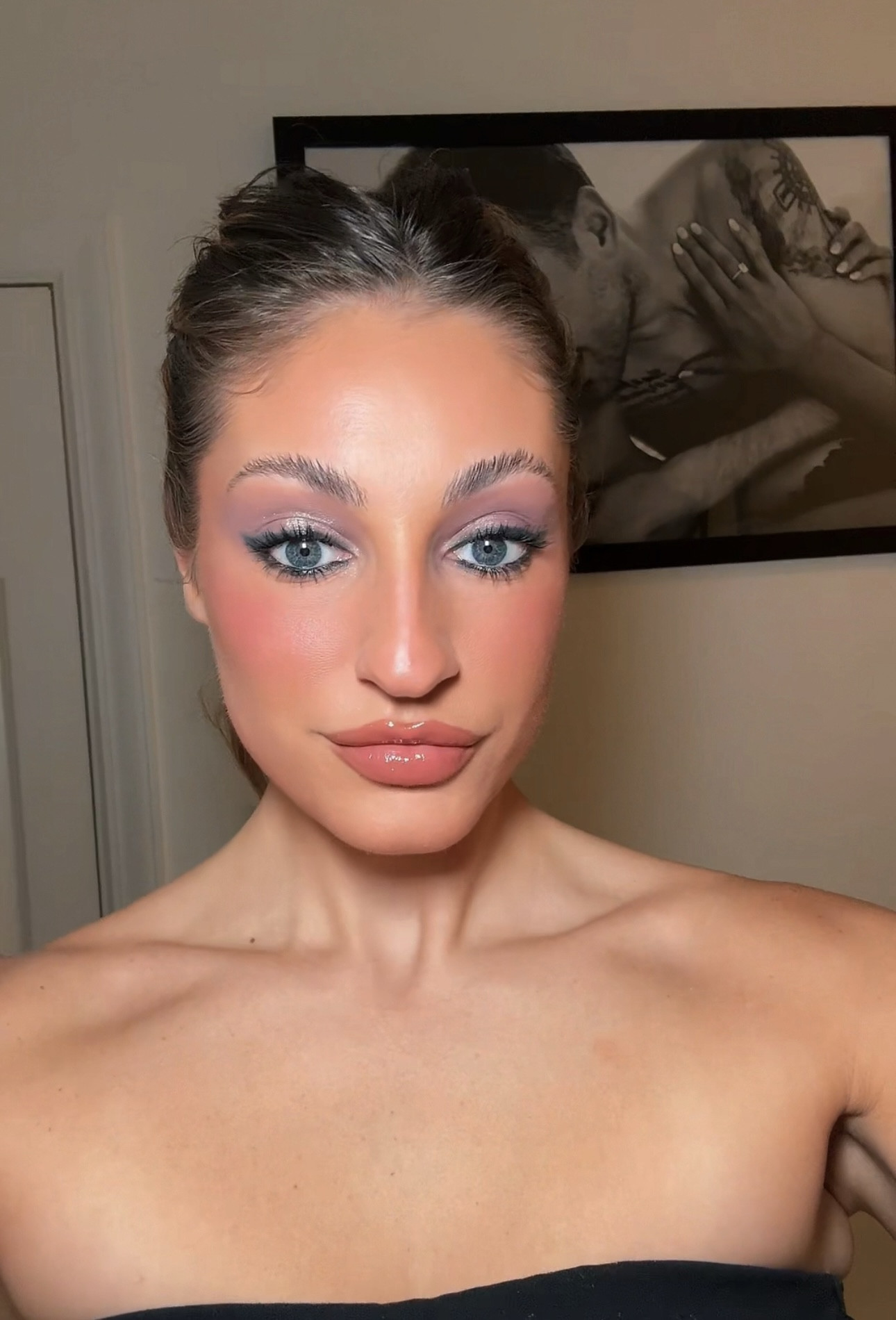 the makeup was makeuping last night … this eye ✨✨✨✨

Huda “Pretty Grunge” insane eyeshadows

#LTKfindsunder100 #LTKSpringSale #LTKbeauty