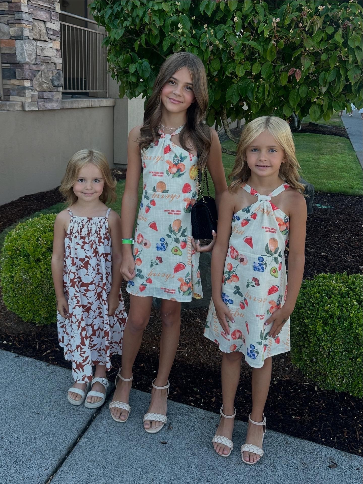 Girls adorable dresses♥️