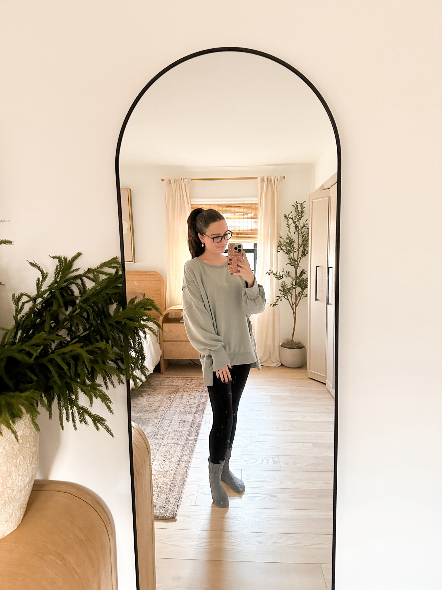 Loving this oversized crewneck sweatshirt from Amazon - comes in multiple colors! This color is light green. 

#Amazonfashion


#LTKFindsUnder50 #LTKStyleTip