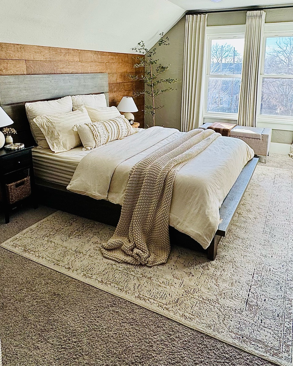 My rug is currently in sale at an incredible price! This stays flat and has done very well in our room! 

Rug | Bedroom Style | Home Decor

#LTKSaleAlert #LTKHome #LTKU