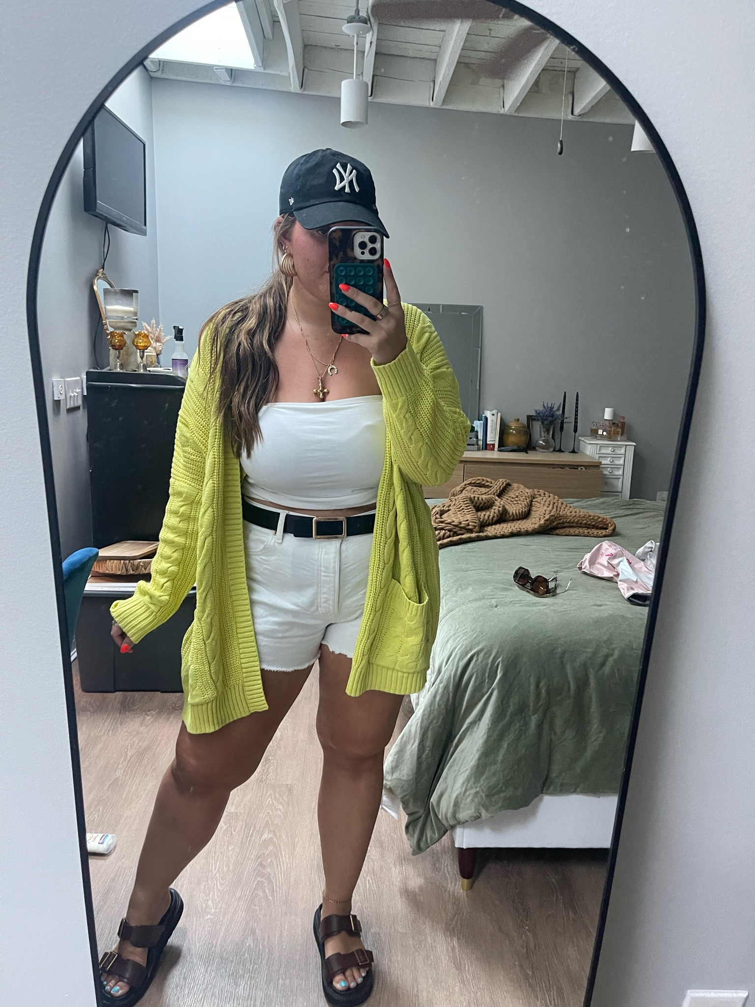 More colors in the cardigan on the website 💚💚