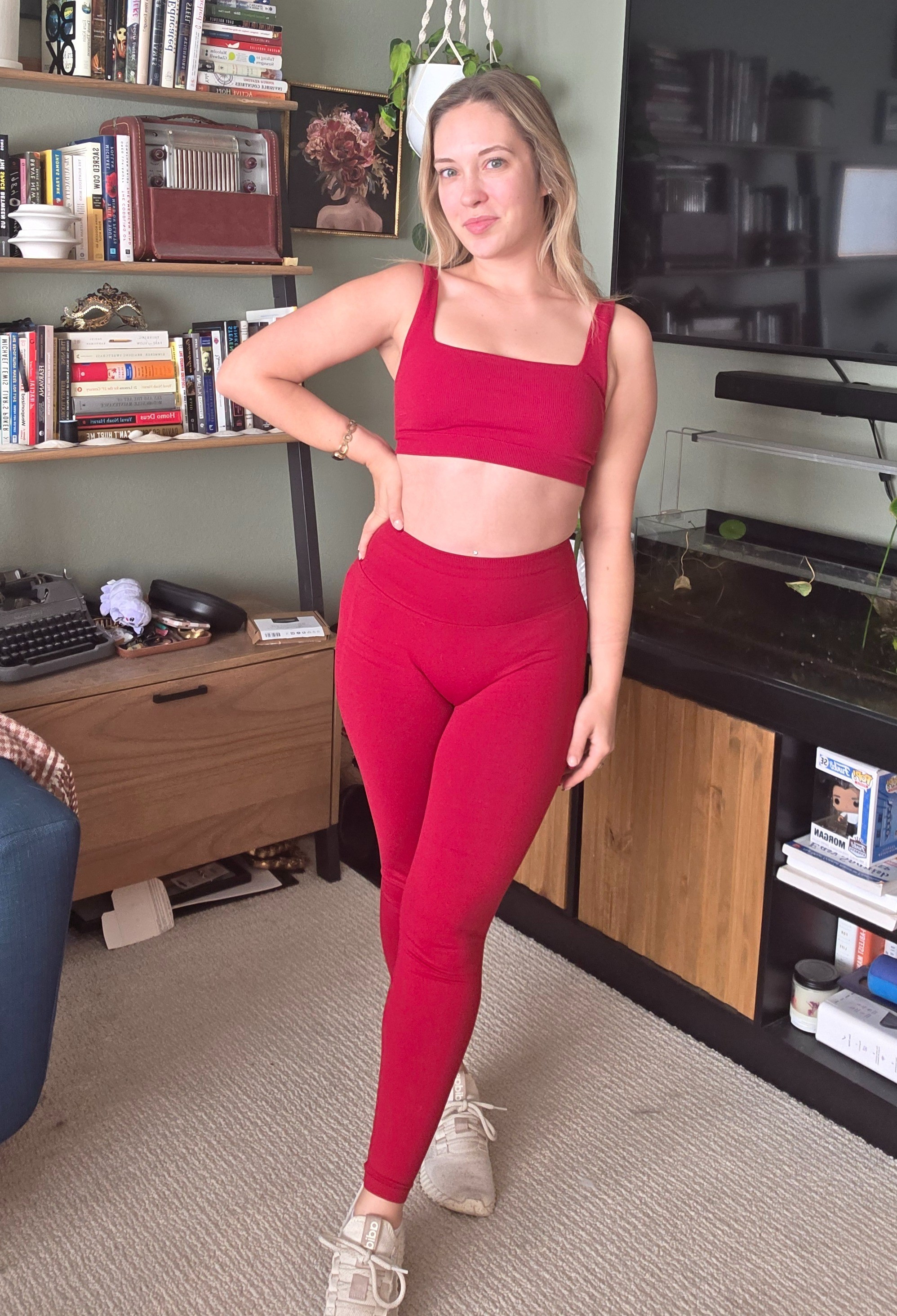 holiday workout set from Fabletics! love the square neck sports bra and the seamless scrunch leggings. wearing a small in holly berry for both!

#LTKootd #LTKActive #LTKFindsUnder100