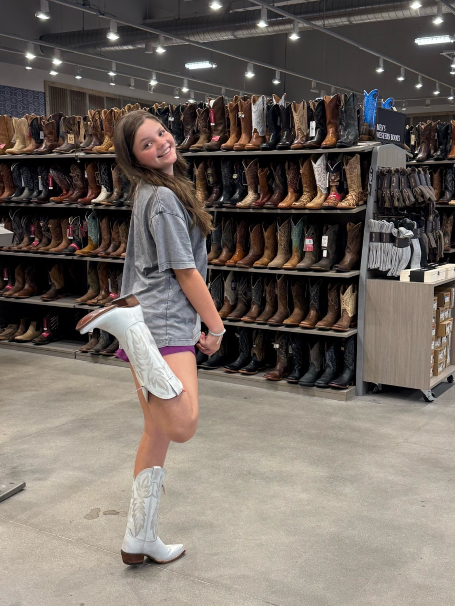 Cuuuutest boots! G is typically a 6/6.5 and she got these in a 7 so she could keep them for a long time ;)