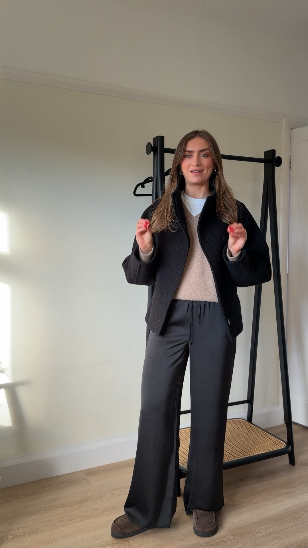 GRWM for the cinema 

Size 12 in the M&S white t-shirt
Uniqlo heat-tech cashmere blend leggings
Size 8 in the Topshop black satin trousers, exact & similar linked
Brand Alley No Eleven cashmere v neck beige jumper, size small
Dune brown suede loafers
& other Stories black jacket, exact linked but Sold out, one found on eBay, similar linked



Casual outfit, casual date night, black satin trousers, cinema outfit



#LTKeurope #LTKwinter #LTKuk