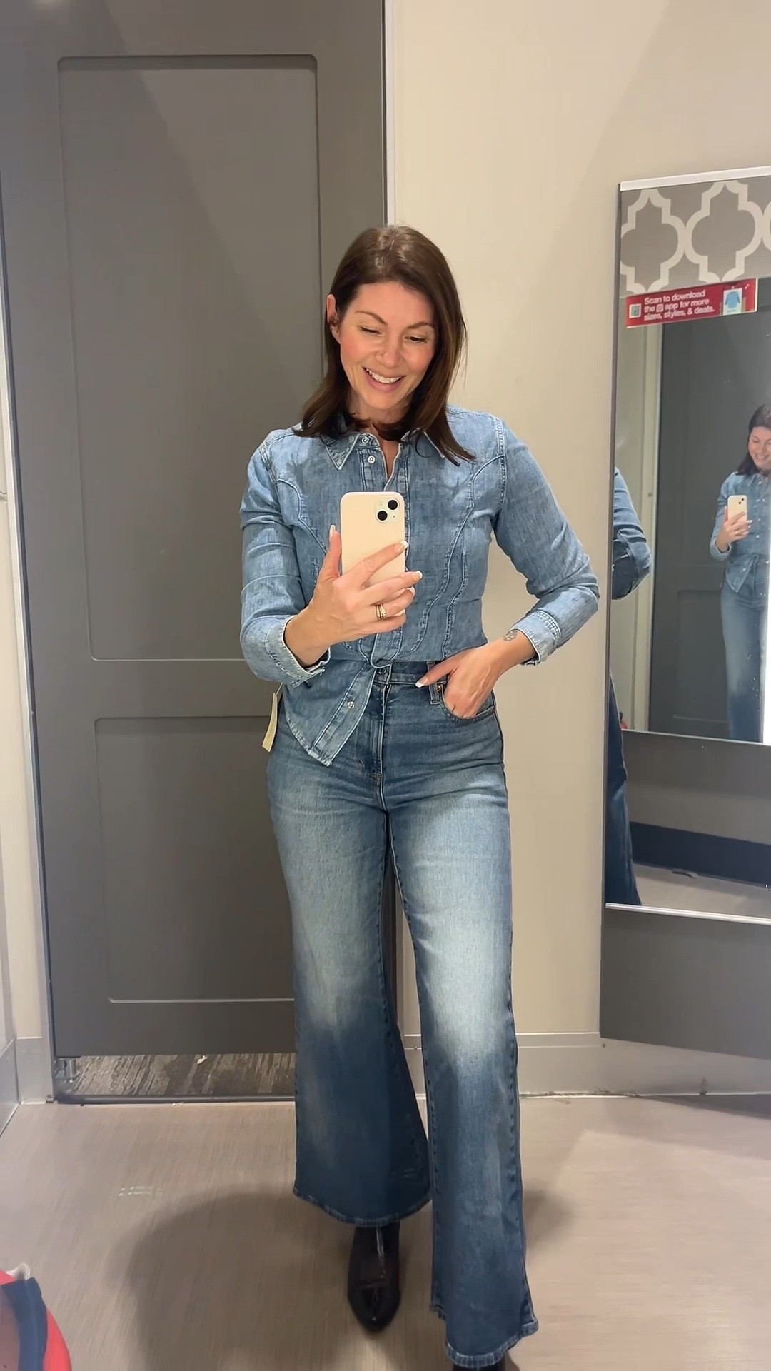 Denim sale at target! Jeans, jean jackets, casual mom style


#LTKmomlife #LTKootd #LTKSaleAlert