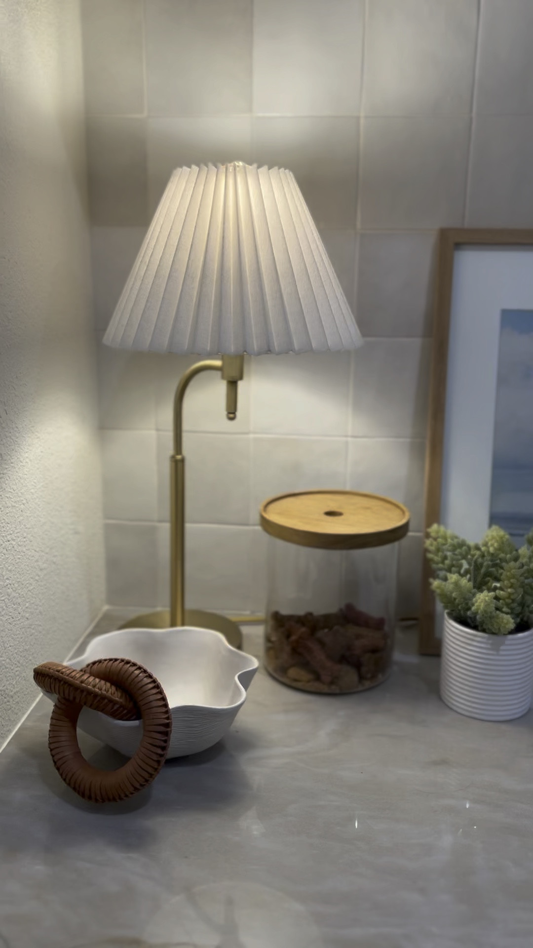 Love a cozy laundry room. Laundry rooms need ambiance too💁🏼‍♀️🤩
#cozyhome #laundryroom #homeremodel #homedecor #targetfinds #studiomcgee 

#LTKhome