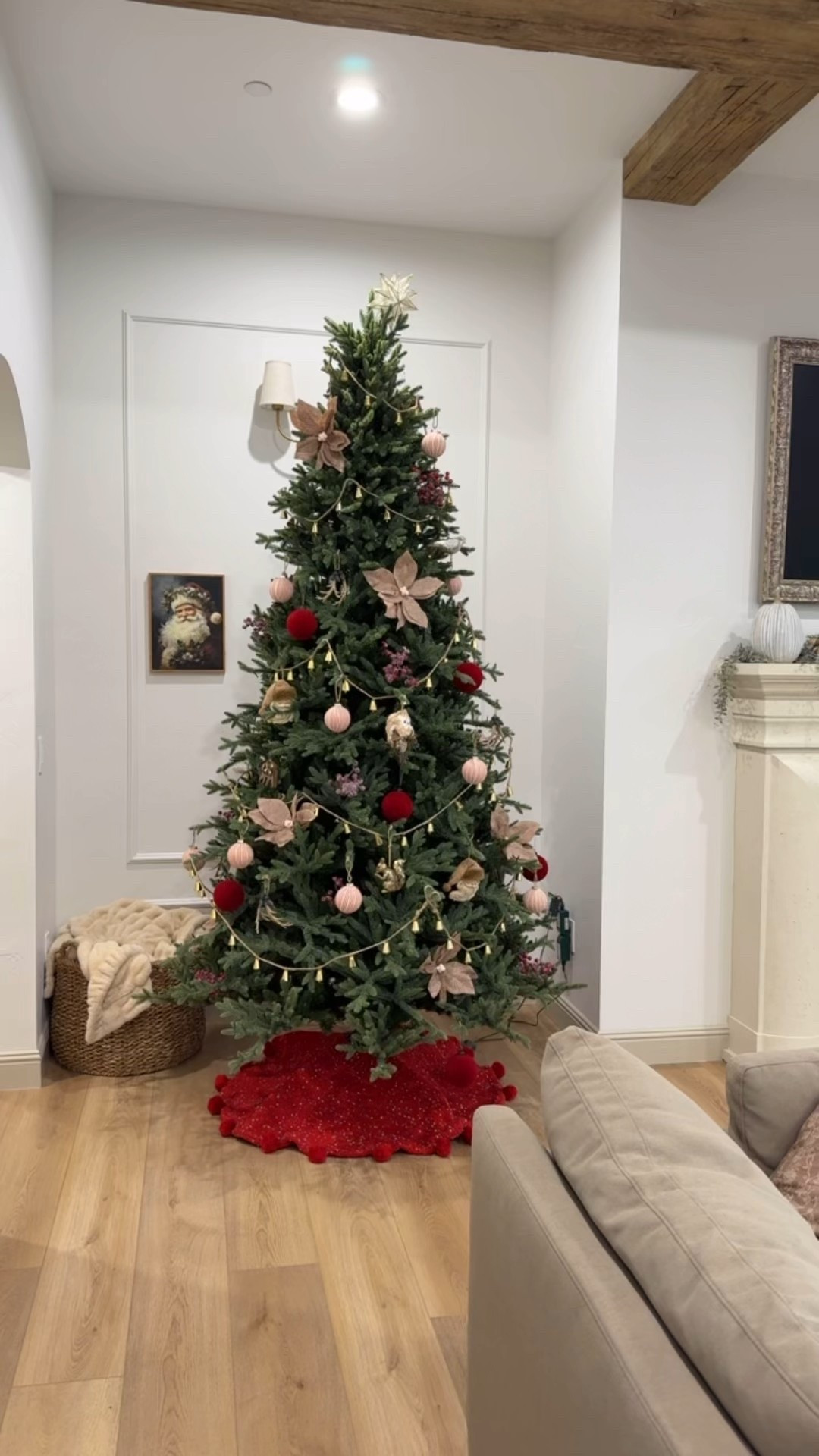 It’s starting to feel like Christmas 🥹🫶🏻❤️ Loving my new Santa art. Most my ornaments are from Walmart!!🙌🏻