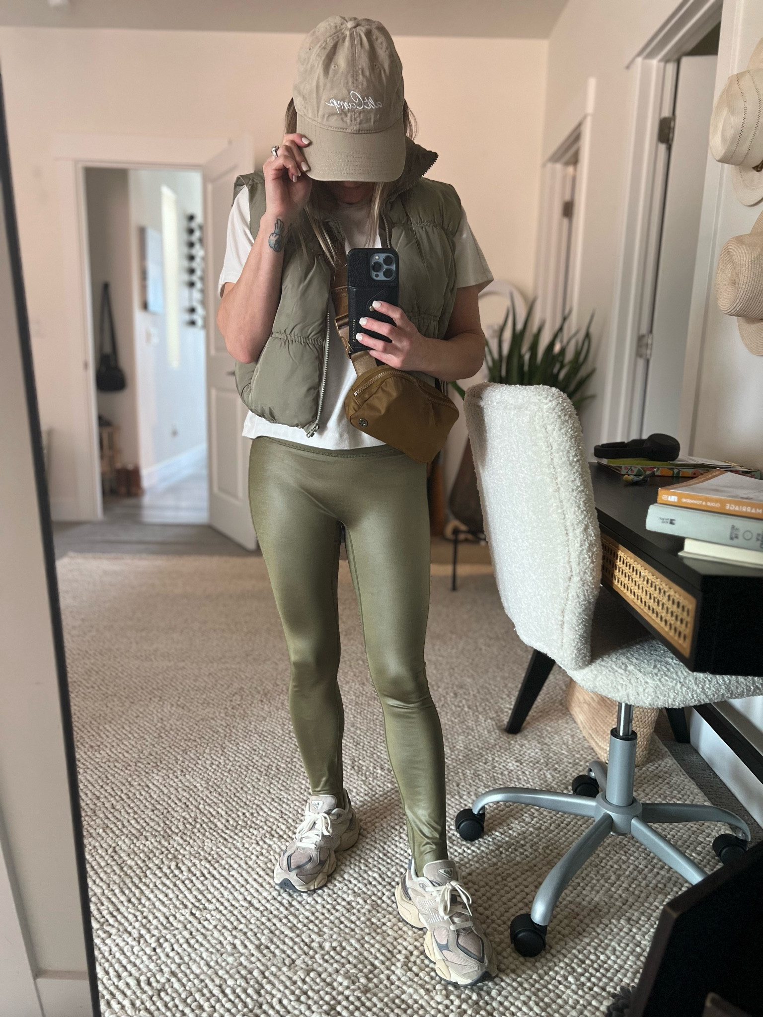 Exploring and hiking outfit … 🍃⛰️

#LTKActive #LTKU #LTKstyletip