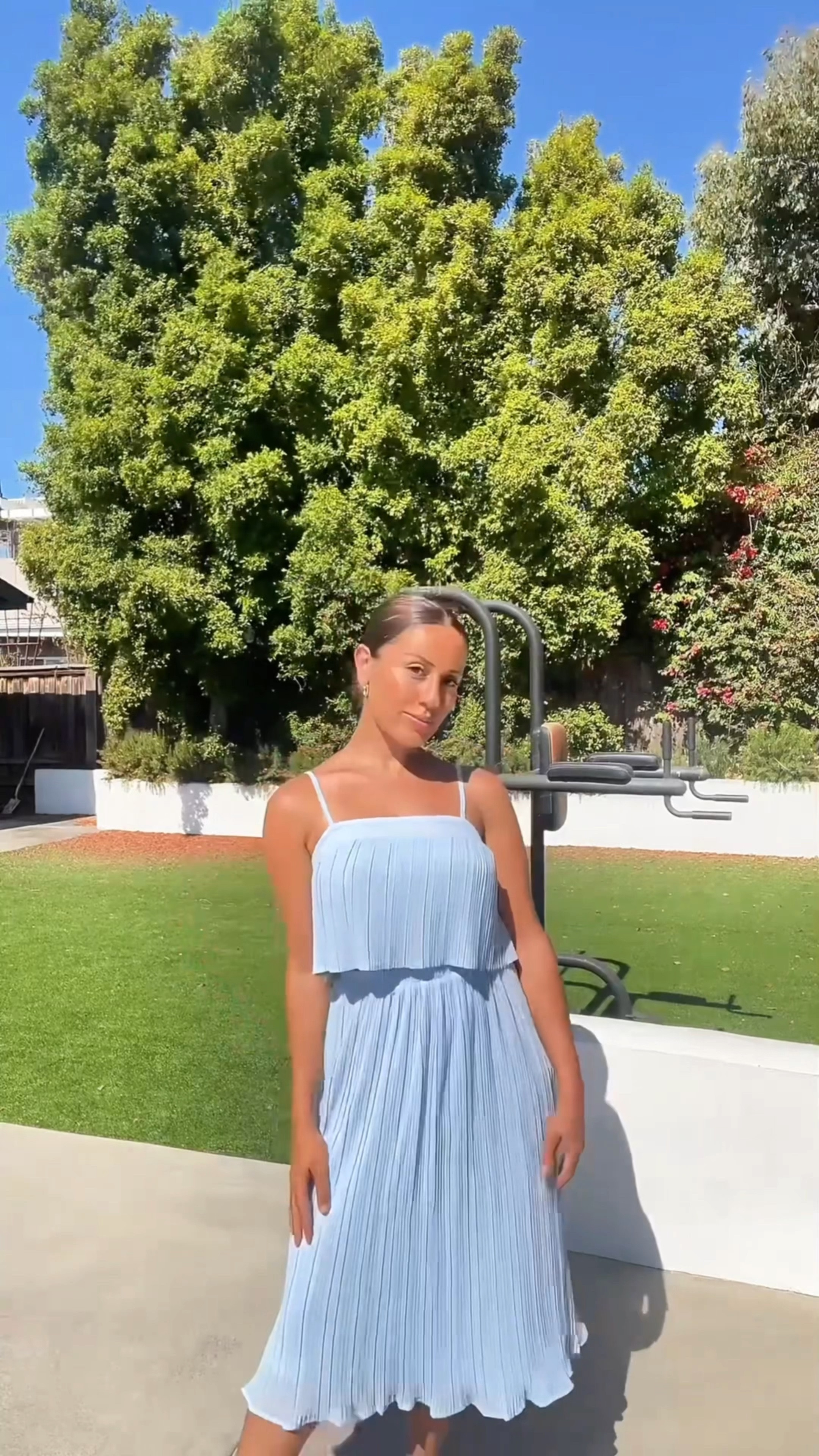 Simple and comfy wedding guest dress🩵


Wedding guest dress// dress// ootd// outfit ideas// party dress// Amazon finds// Amazon dress // outfit inspiration 

#LTKSeasonal #LTKStyleTip #LTKFindsUnder50