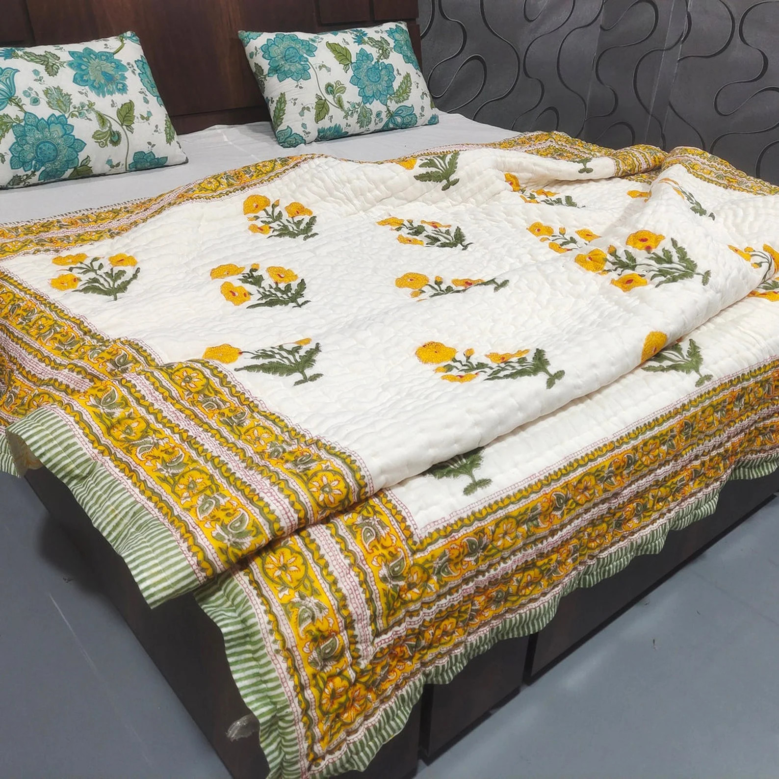 Yellow Floral Print Cotton Quilt, Indian Hand Block Print Soft Cotton Quilt, King Size Quilt, Twi... | Etsy (US)