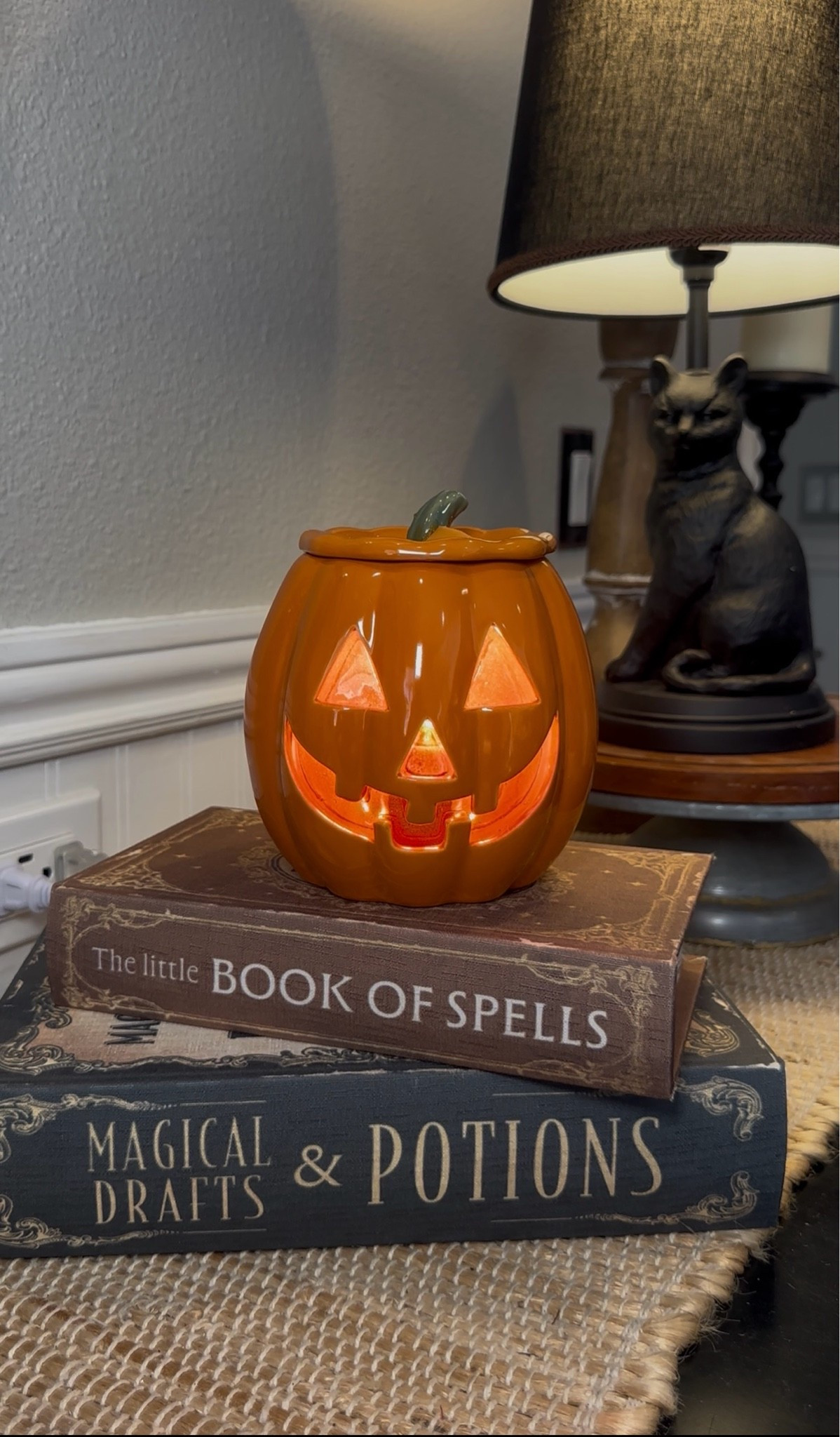 I love this jack o lantern wax warmer! Makes my home smell like fall in no time. Cute Halloween decor & smells great🖤🎃🍂

#LTKSeasonal #LTKHome #LTKstorytime