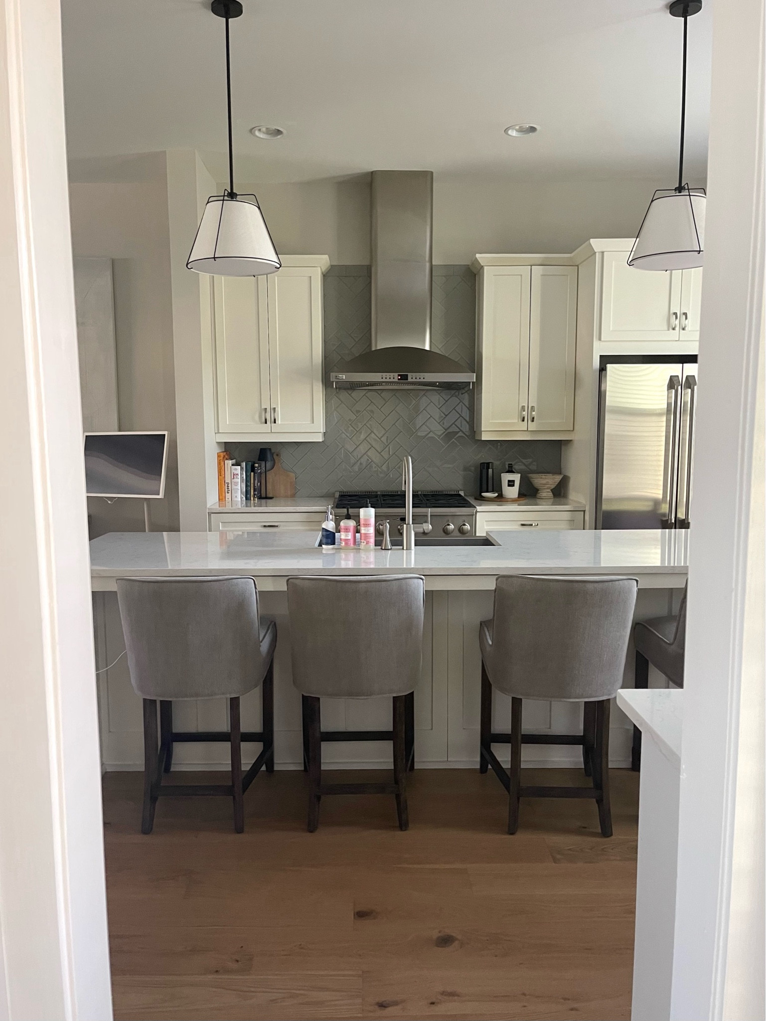My kitchen! The exact color of these counter-stools are sold out, I linked a leather version. I also linked a similar color/style/quality chair. The art is custom and sold out. I linked similar quality art for the same look! 

Light fixture, pendant, kitchen, dining room, candle, bowl, home decor, coffee table book, cook book, soap, lotion, meyers, tech, rolling screen 

#LTKSaleAlert #LTKHome #LTKFindsUnder100