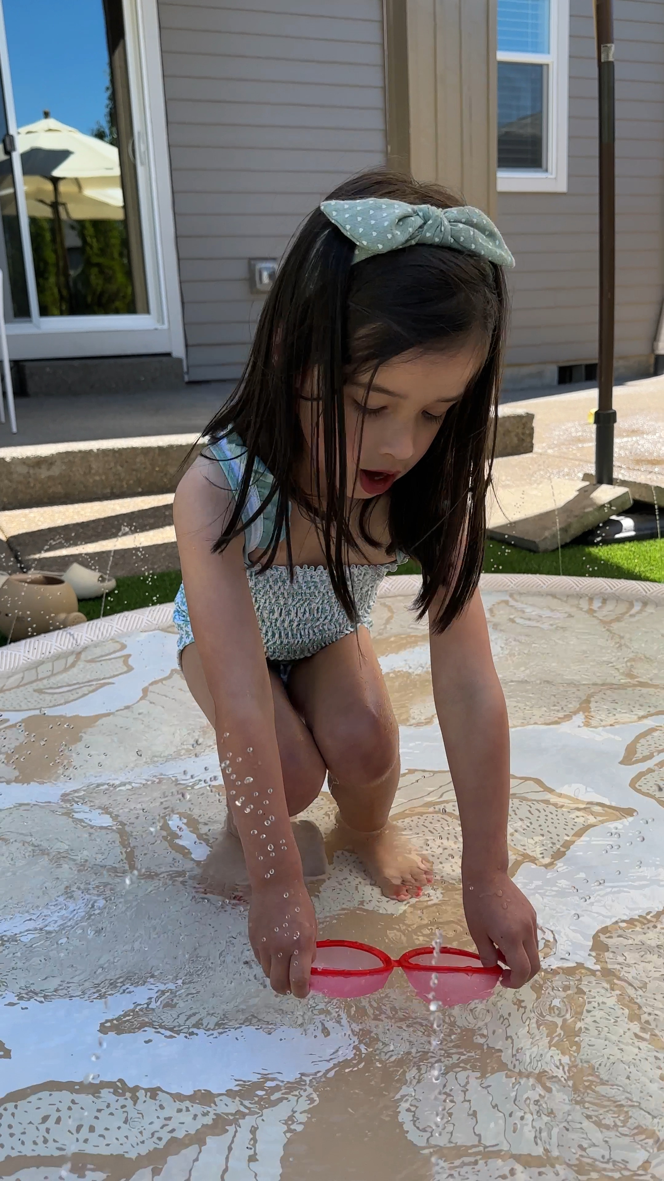 Harper explains how to use the reusable water balloons.  

#LTKkids #LTKunder50 #LTKfamily