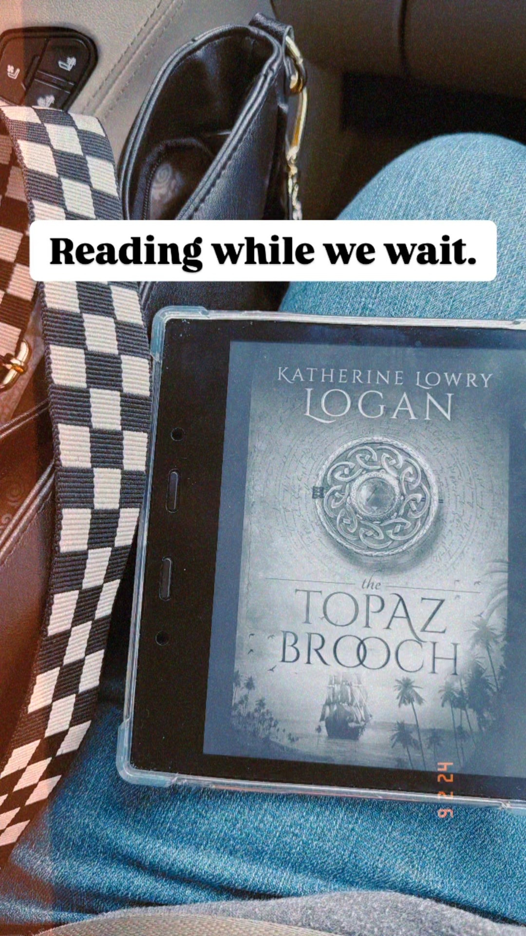 My Kindle is always within arms reach — even when we are running errands or going on a day date. 🫶

#LTKdayinmylife #LTKootd