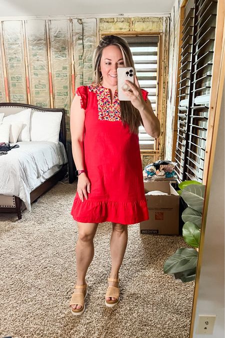 LOVE this Amazon dress 
Amazon fashion 
Amazon finds 
Amazon dress 
