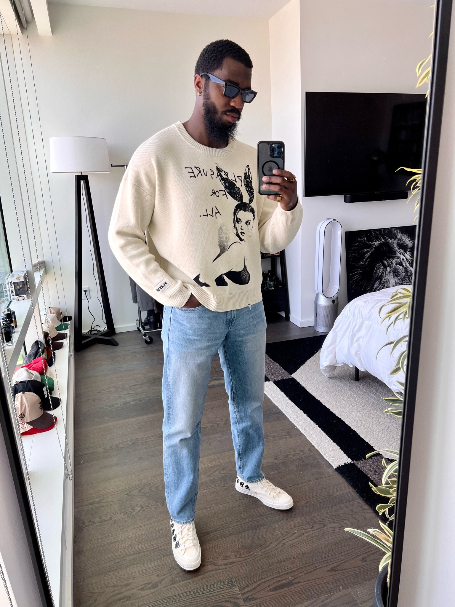 Playboy cropped sweater with a pair of light was jeans and CDG Converse. Links to all items down below ⬇️!

#LTKmens