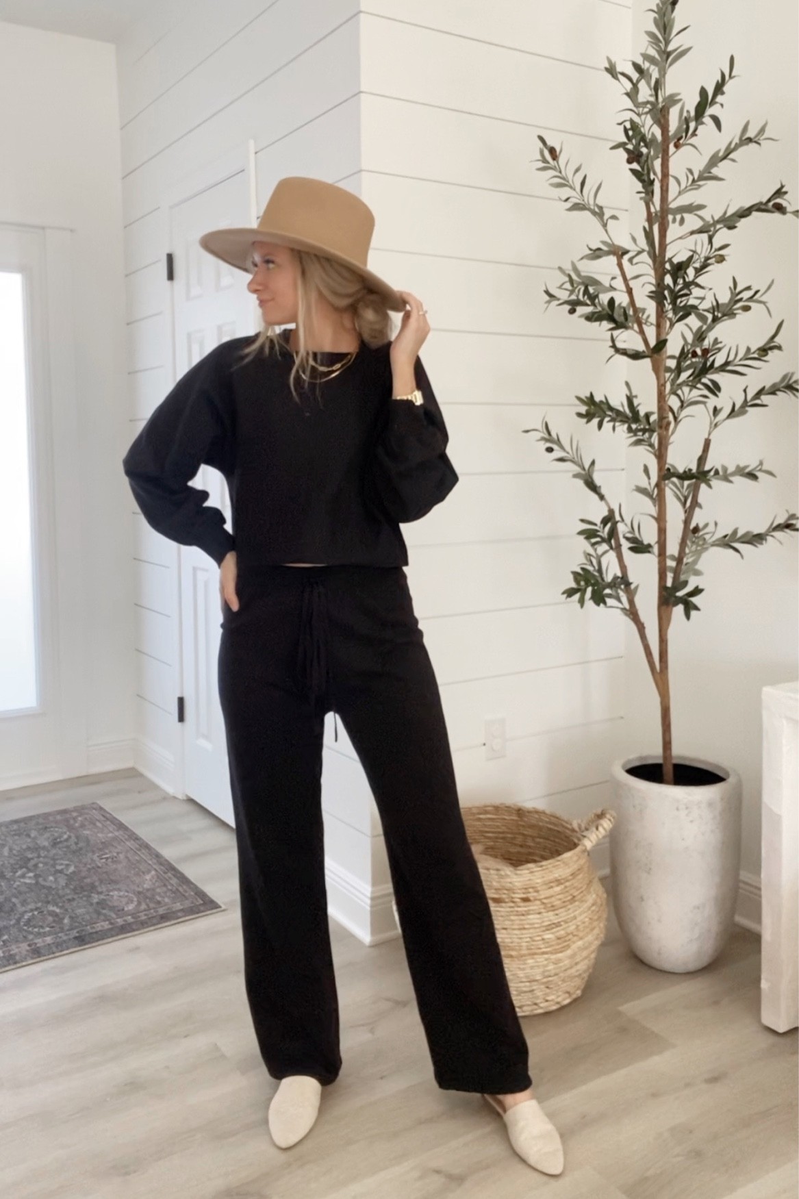 Gimme all the sweater sets!!! 🫠😍 #ltk #amazonfashionfinds #ltkfashion #ltkamazon #ltkstyle 