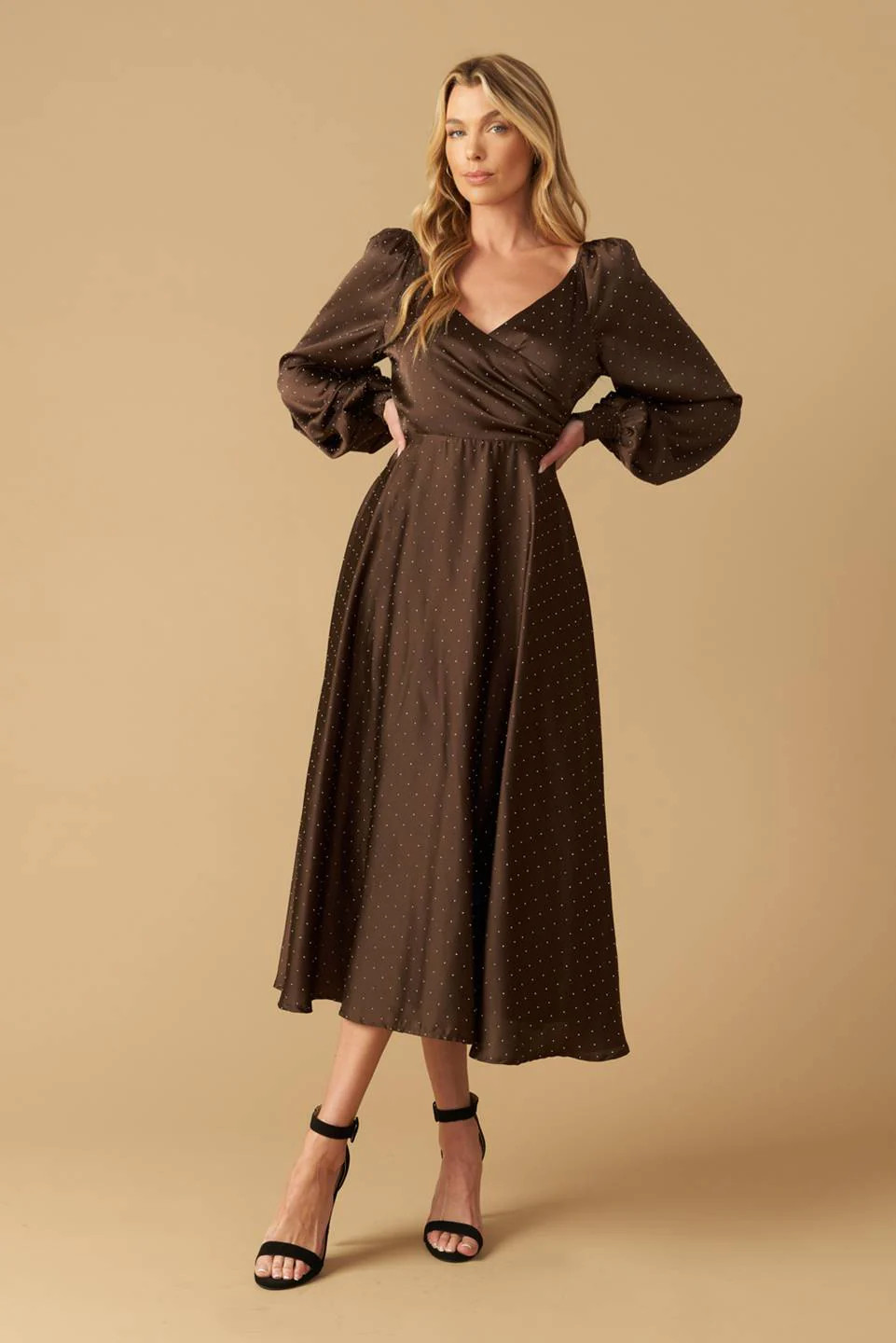 ROMANTIC LOVE - BROWN - LONG SLEEVE MIDI DRESS | Lady Black Tie