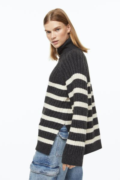 Gerippter Rollkragenpullover | H&M (DE, AT, CH, NL, FI)