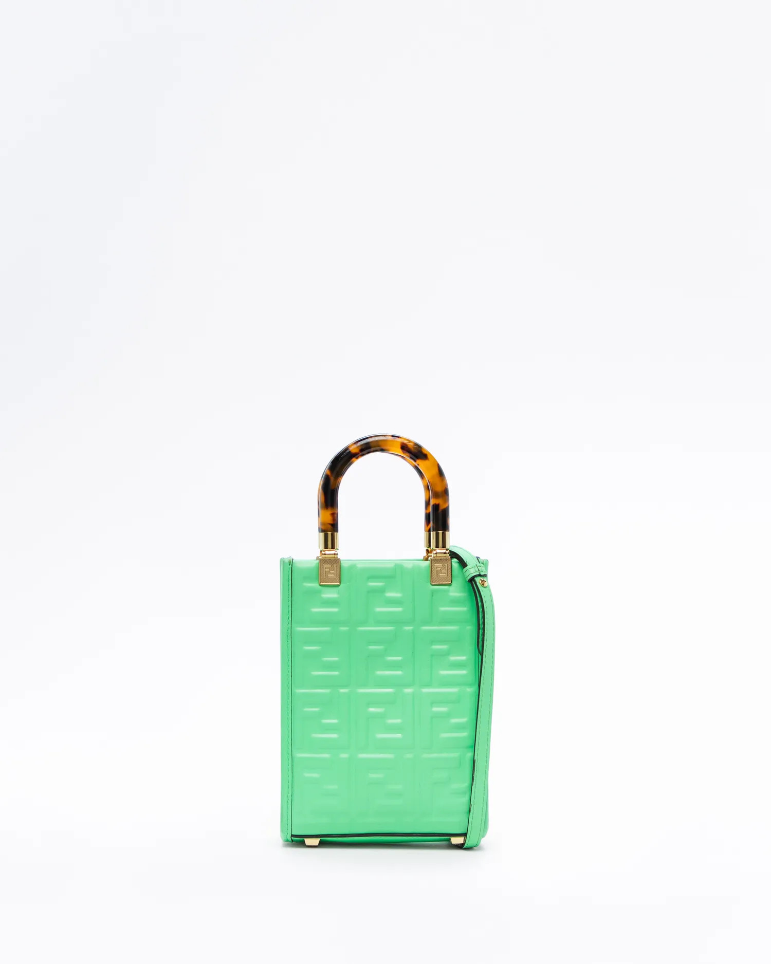 HomeHow It WorksClub PerksMerch Shop | Vivrelle