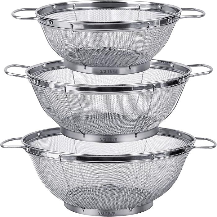 3 Pack 18/8 Stainless Steel Colander Sieves(5-Quart, 4-Quart and 3-Quart), Mesh Strainer Net Bask... | Amazon (US)