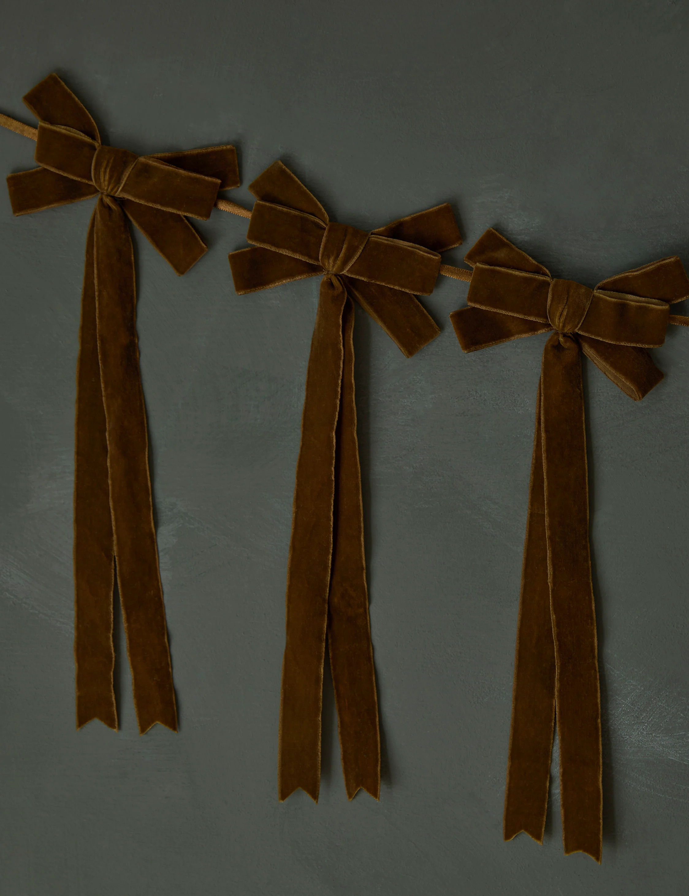 Mauree Velvet Garland | Lulu and Georgia 