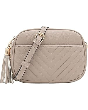 FashionPuzzle Chevron Quilted Crossbody Camera Bag with Chain Strap and Tassel (Travertine): Hand... | Amazon (US)