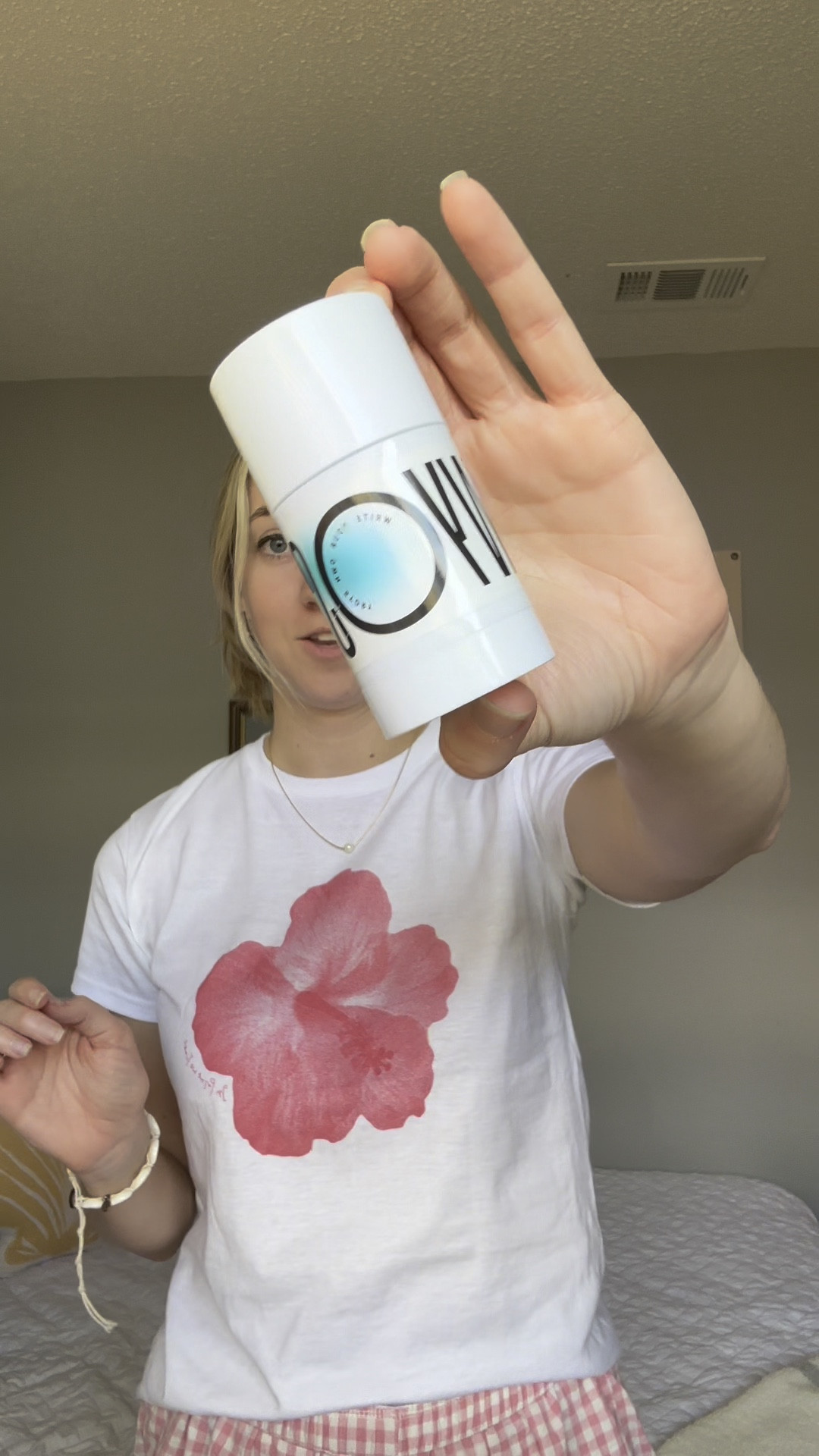 Perfect no mess, not greasy Moisturizing stick to replace your lotion and leave your skin glowing🩵

#LTKStyleTip #LTKFindsUnder50 #LTKBeauty