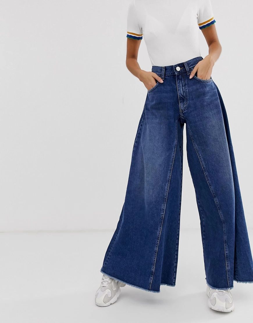 ASOS DESIGN wide leg jeans with inverted godet inserts in dark stone wash-Blue | ASOS (Global)