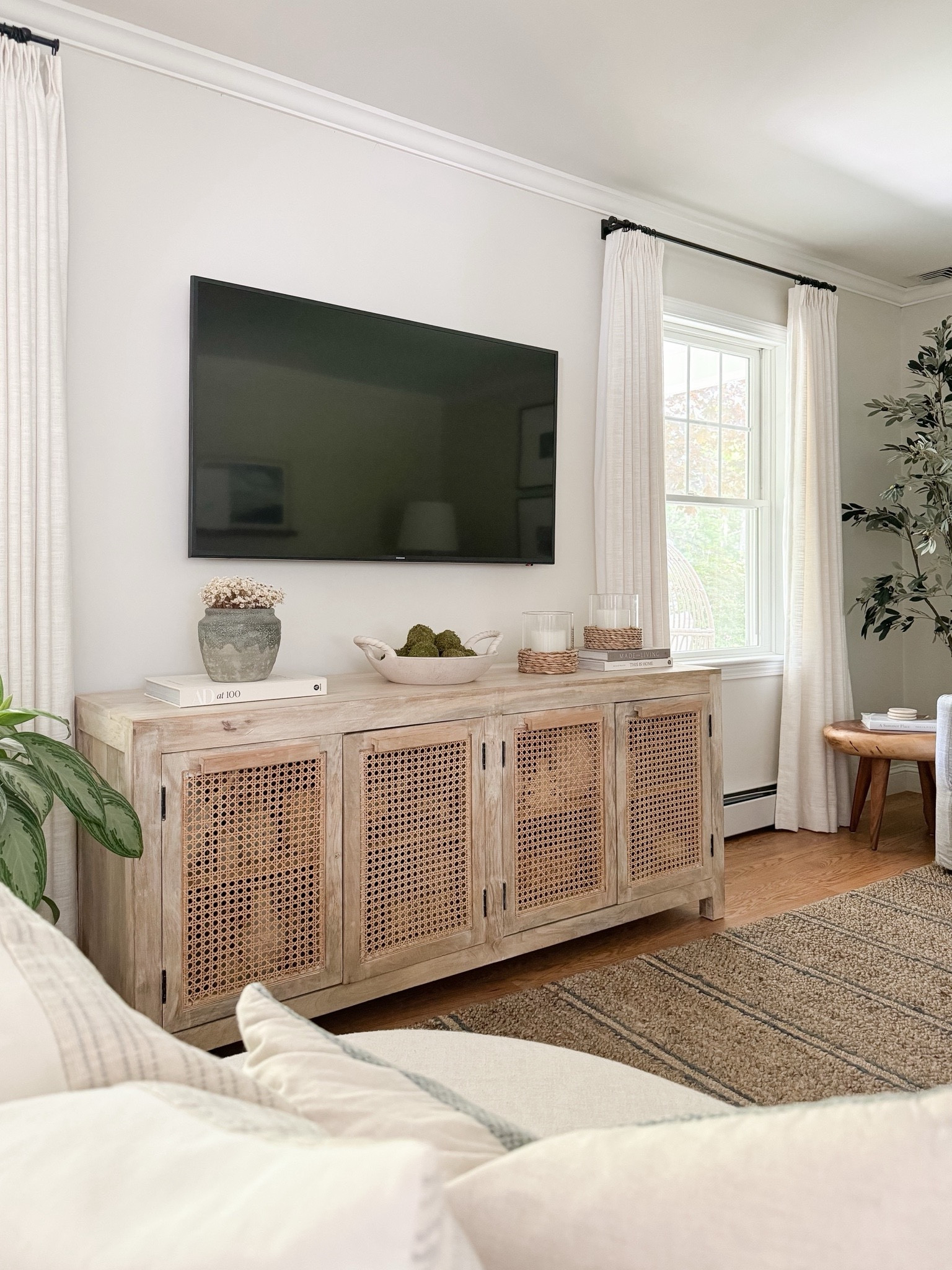 Coastal living room, Walmart home decor, coffee table, spring home decor, gallery frames, Pottery Barn rug

#LTKHome