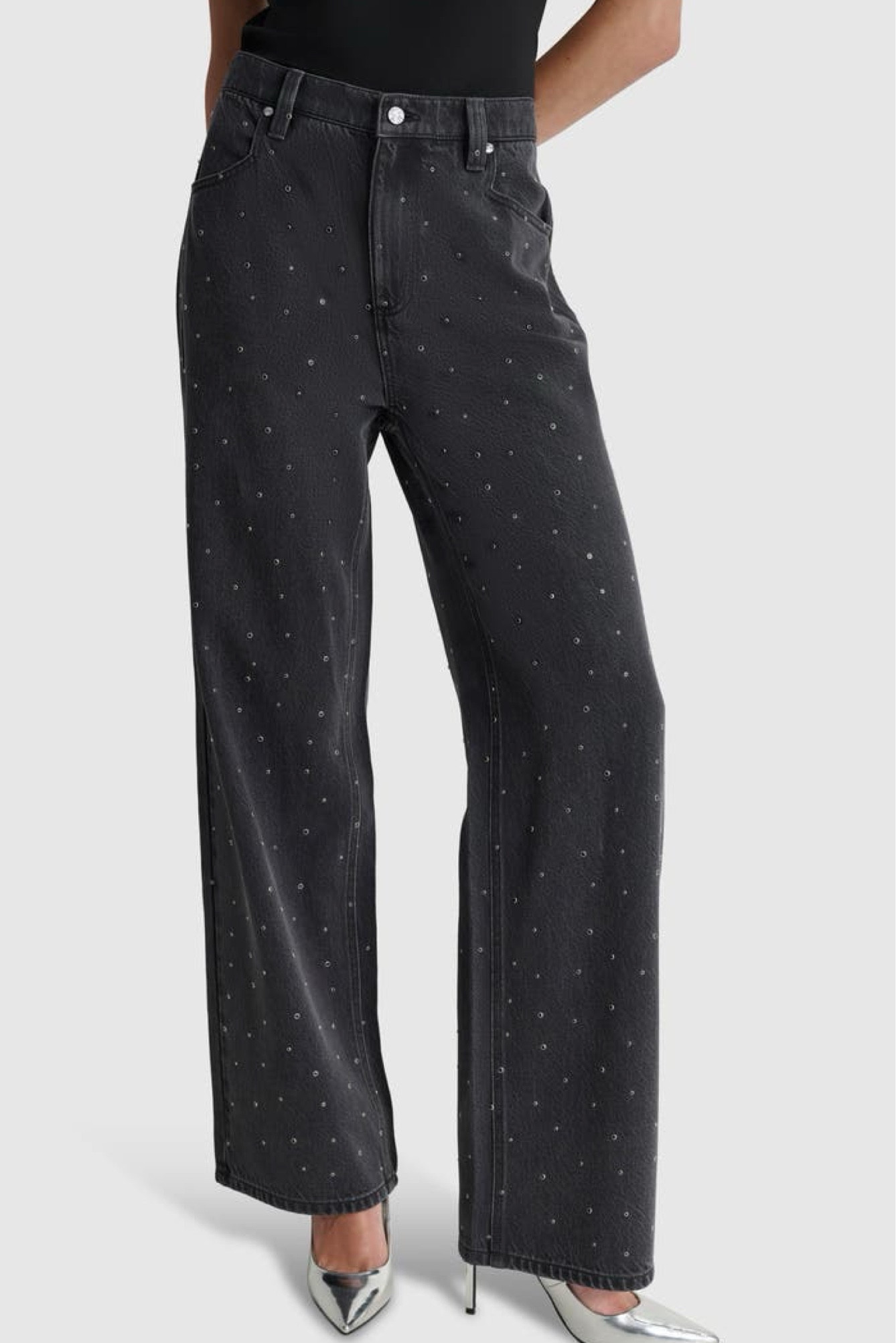 These jeans are a show stopper! Definitely a splurge, but they’re so stunning! #stunning #studdedjeans #dkny #ltkcon #ltkfall #fallfind #embellishedjeans

#LTKStyleTip #LTKCon #LTKSeasonal