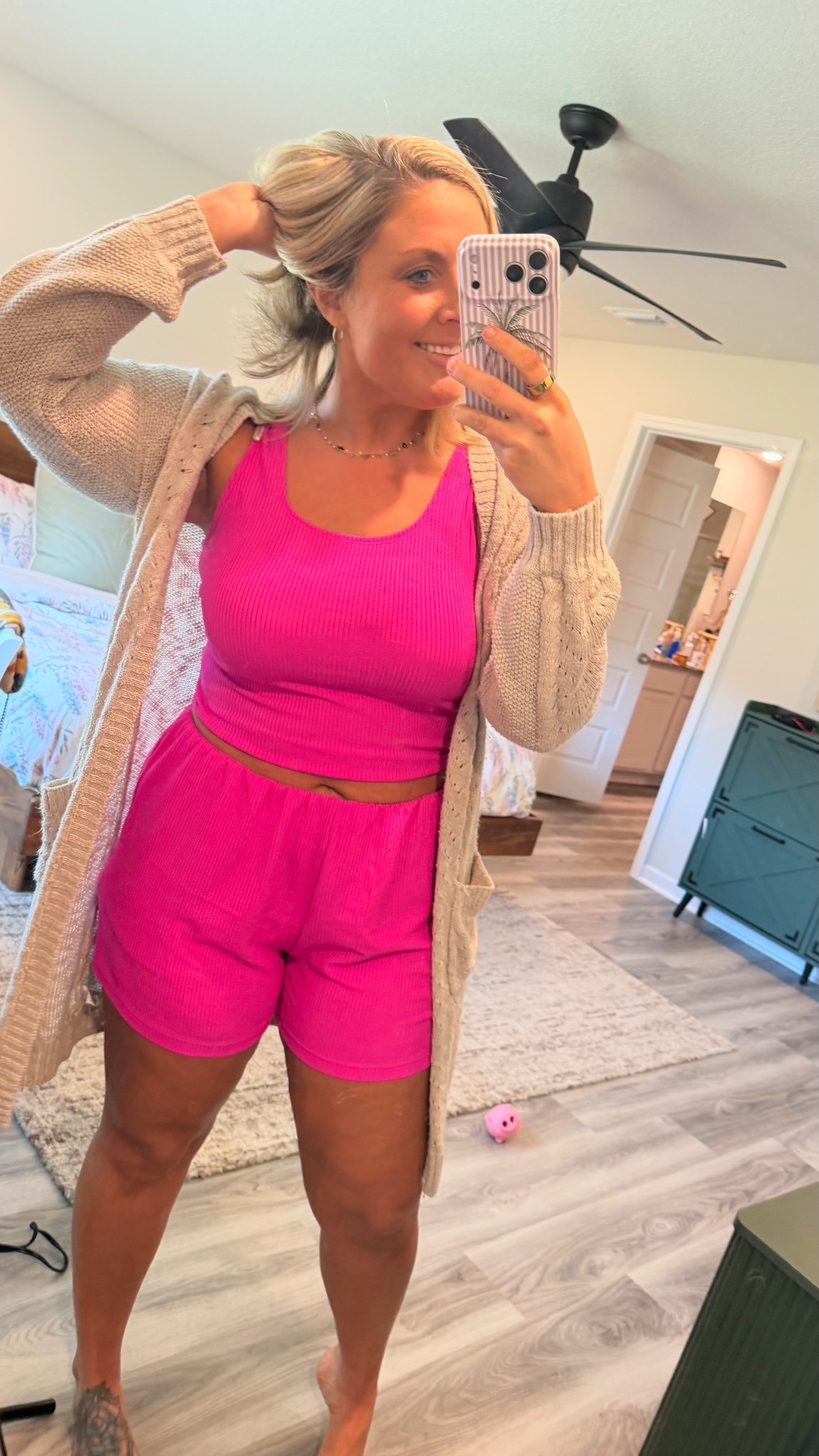 OMG the PERFECT #wfh  #sahm loungewear or active wear!!  On SALE!! The colors are absolutely fabulous!!!! The material feels loose and airy but GOOD QUALITY. 

#LTKActive #LTKootd #LTKMidsize