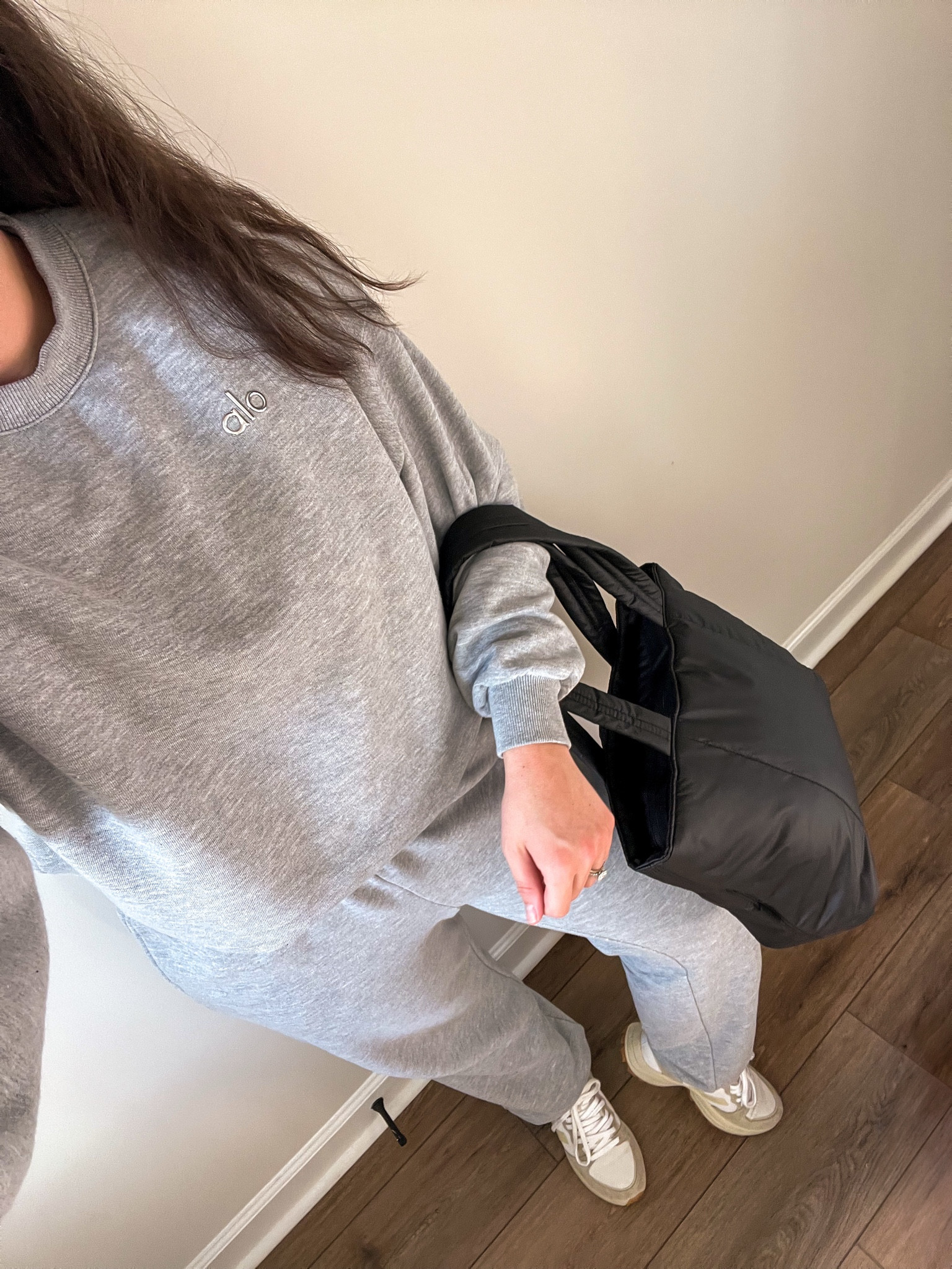 Travel day, travel style, travel ootd, alo set, veja sneakers 🖤

#LTKStyleTip #LTKSeasonal #LTKTravel