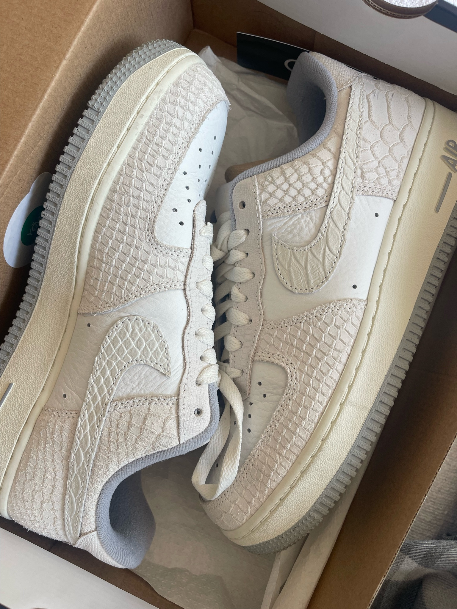 for all the sneaker girlies! Obsessed with these 

#LTKshoecrush #LTKfindsunder100 #LTKGiftGuide