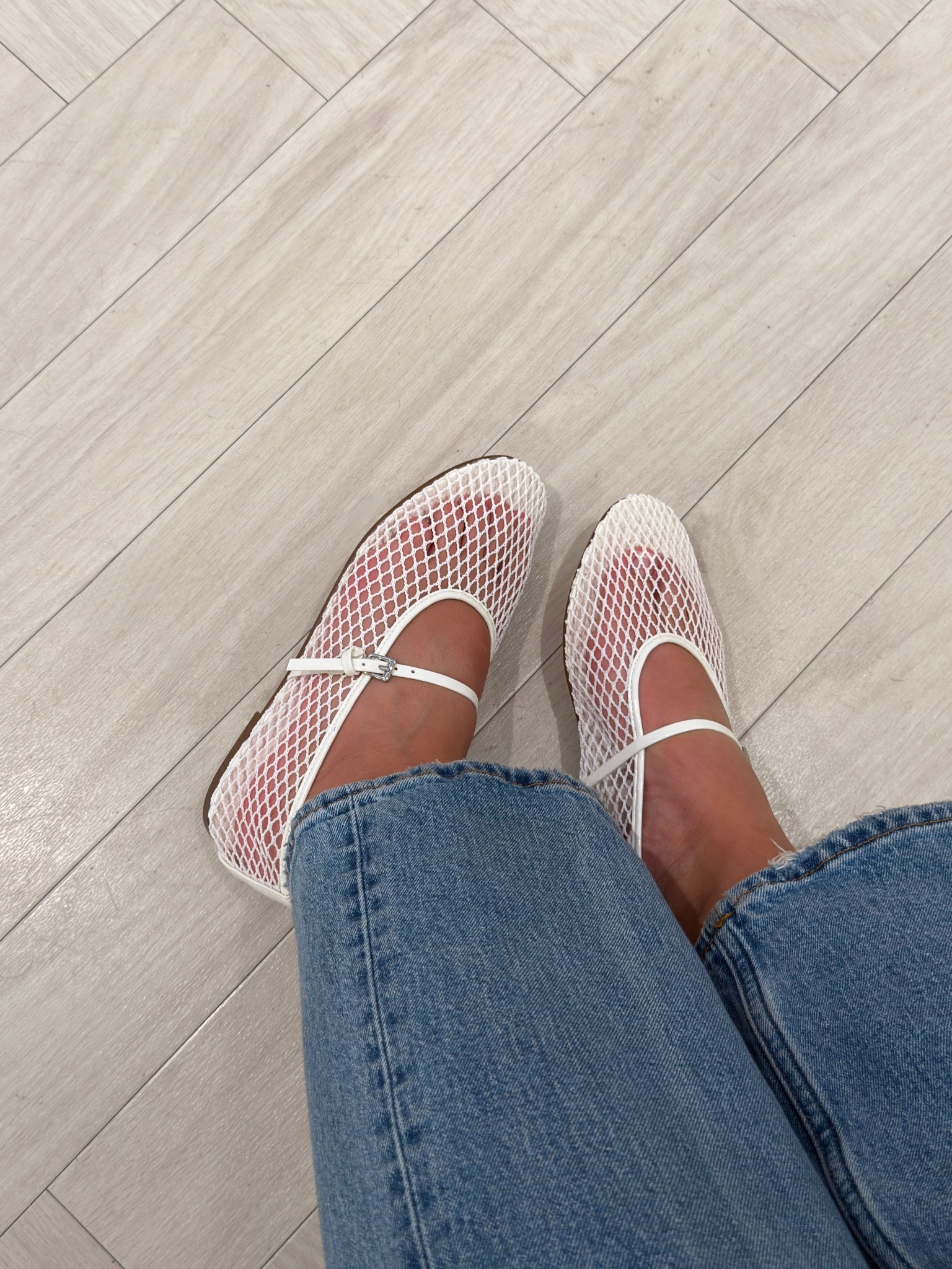 Mesh ballet flats #meshflats #spingstyle


#LTKeurope #LTKstyletip #LTKspring