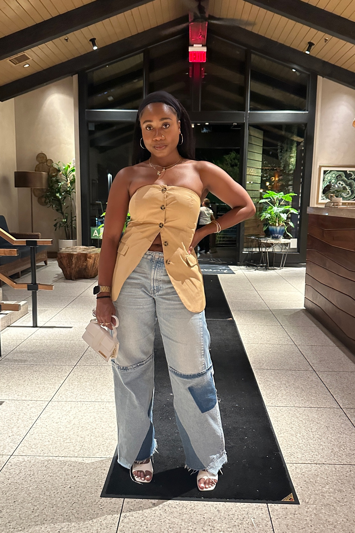 Gotta love a pair of wide leg denimm

#LTKFindsUnder50 #LTKStyleTip