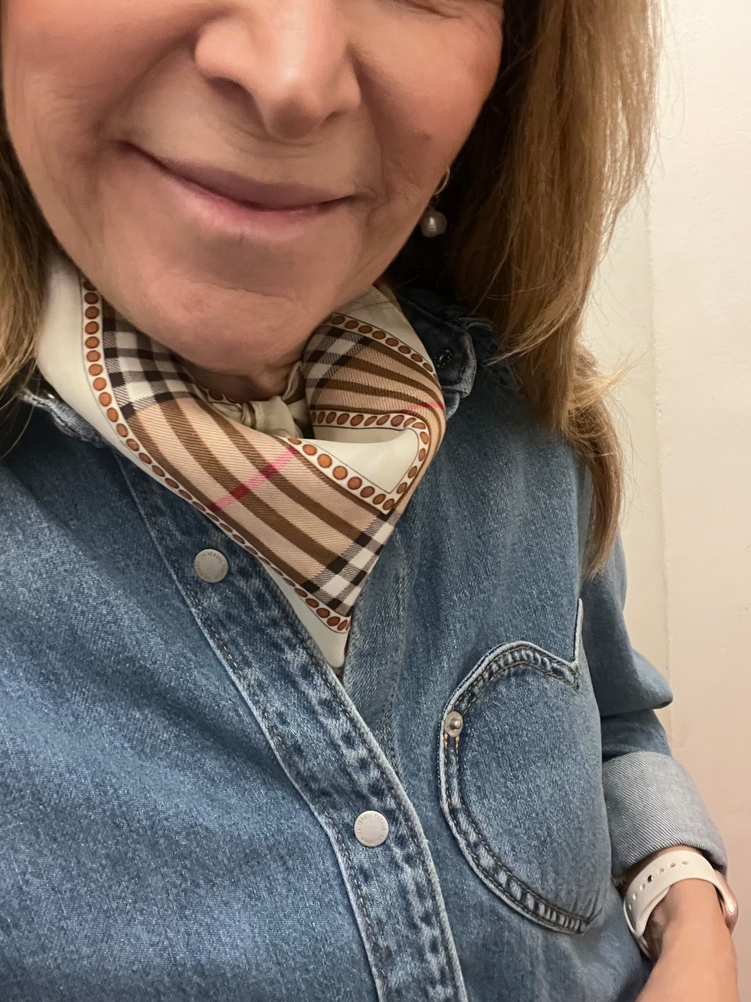 This scarf looks more expensive than it is. 

#LTKWorkwear #LTKootd #LTKOver40