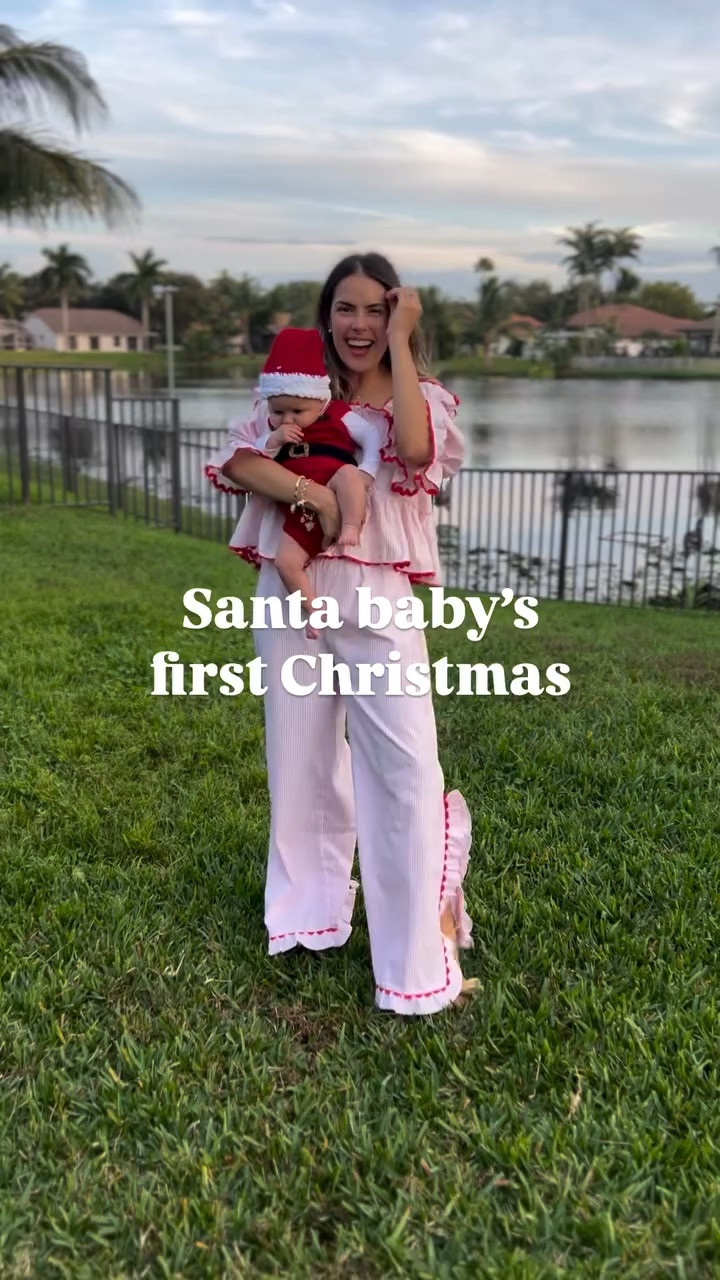 Everything on my wish list 🥹
.
Last Christmas, I prayed for these tiny feet & baby cheeks —today I’m enjoying the most magical of mornings with the best present from above🎄✨❤️
.
#babysfirstchristmas #mistletoekisses #santababy #bestgift #mamasboy #christmaswish