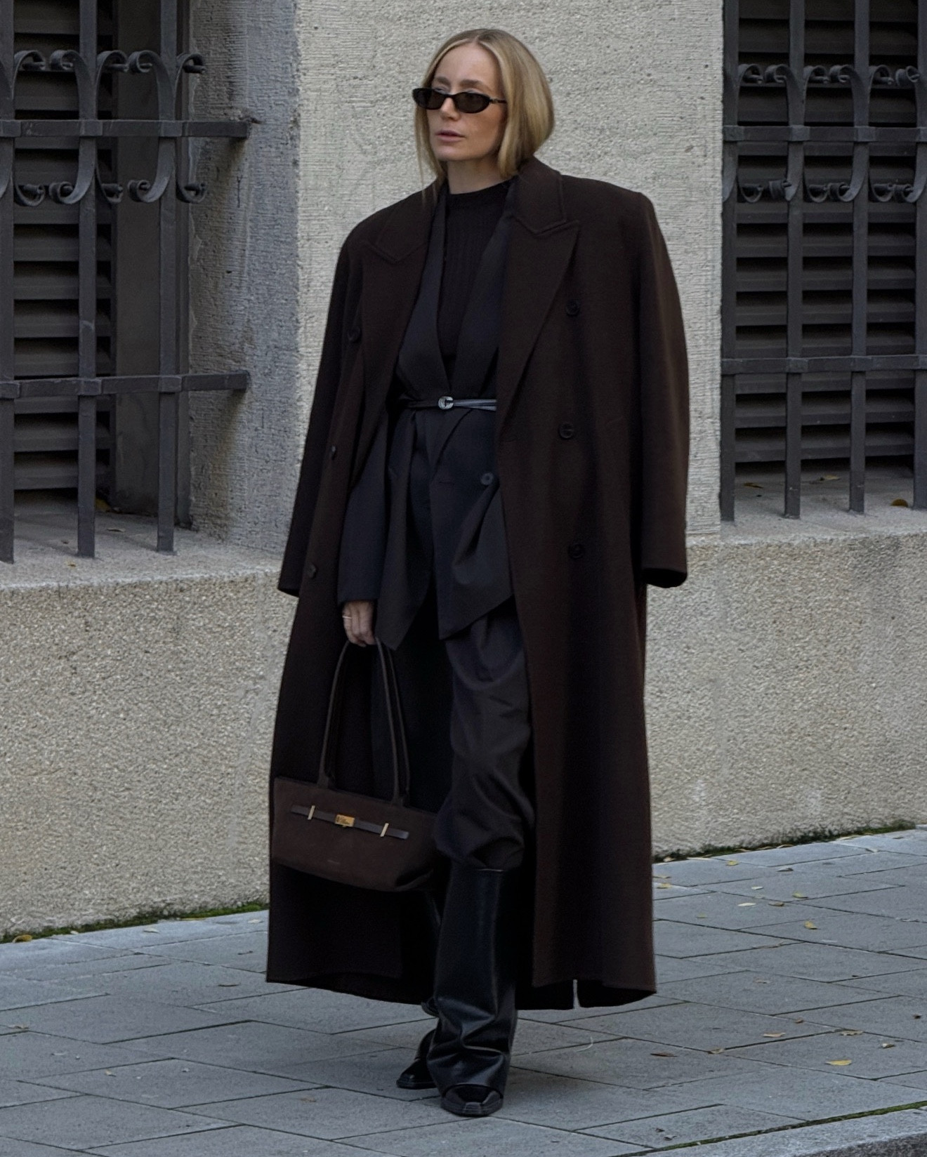 autumn attire • wearing an oversized brown pinstripe suit with a cocholote coloured coat and matching accessoires 
#autumnlook #autumnoutfit #fall #autumn 

#LTKautumn #LTKdeutschland #LTKstyletip