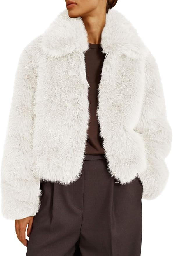 Tankaneo Womens Cropped Faux Fur Jacket Shaggy Lapel Zip Up Winter Coats Fuzzy Warm Outerwear | Amazon (US)