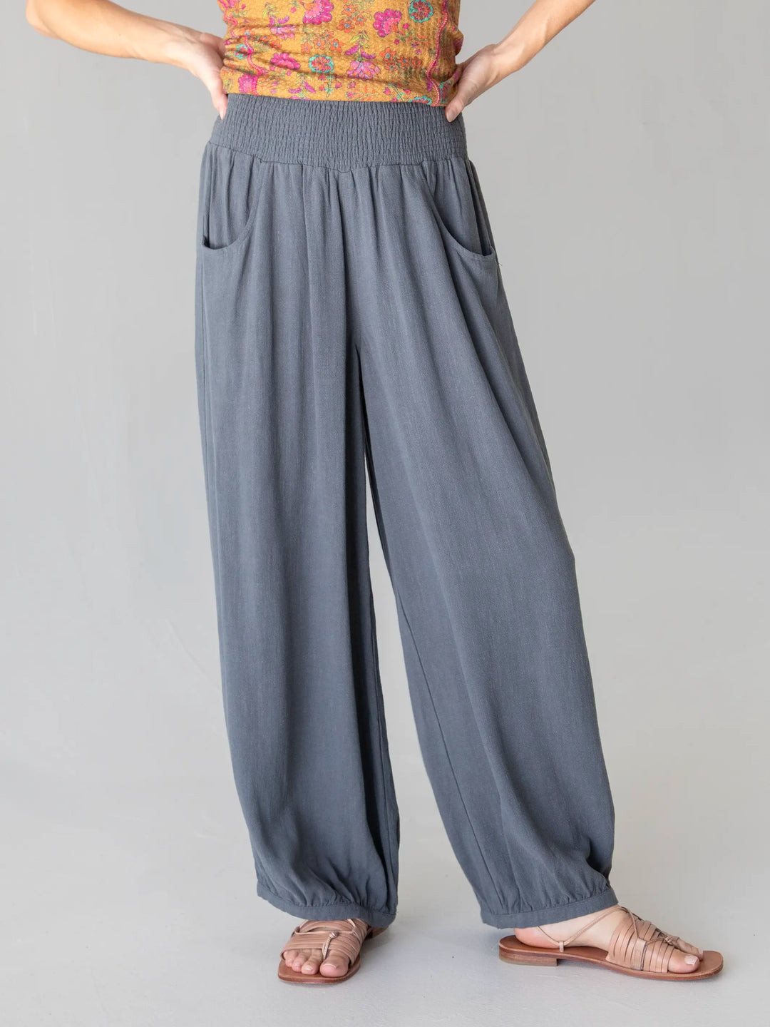 Around The Town Pant - Dark Blue Grey | Natural Life