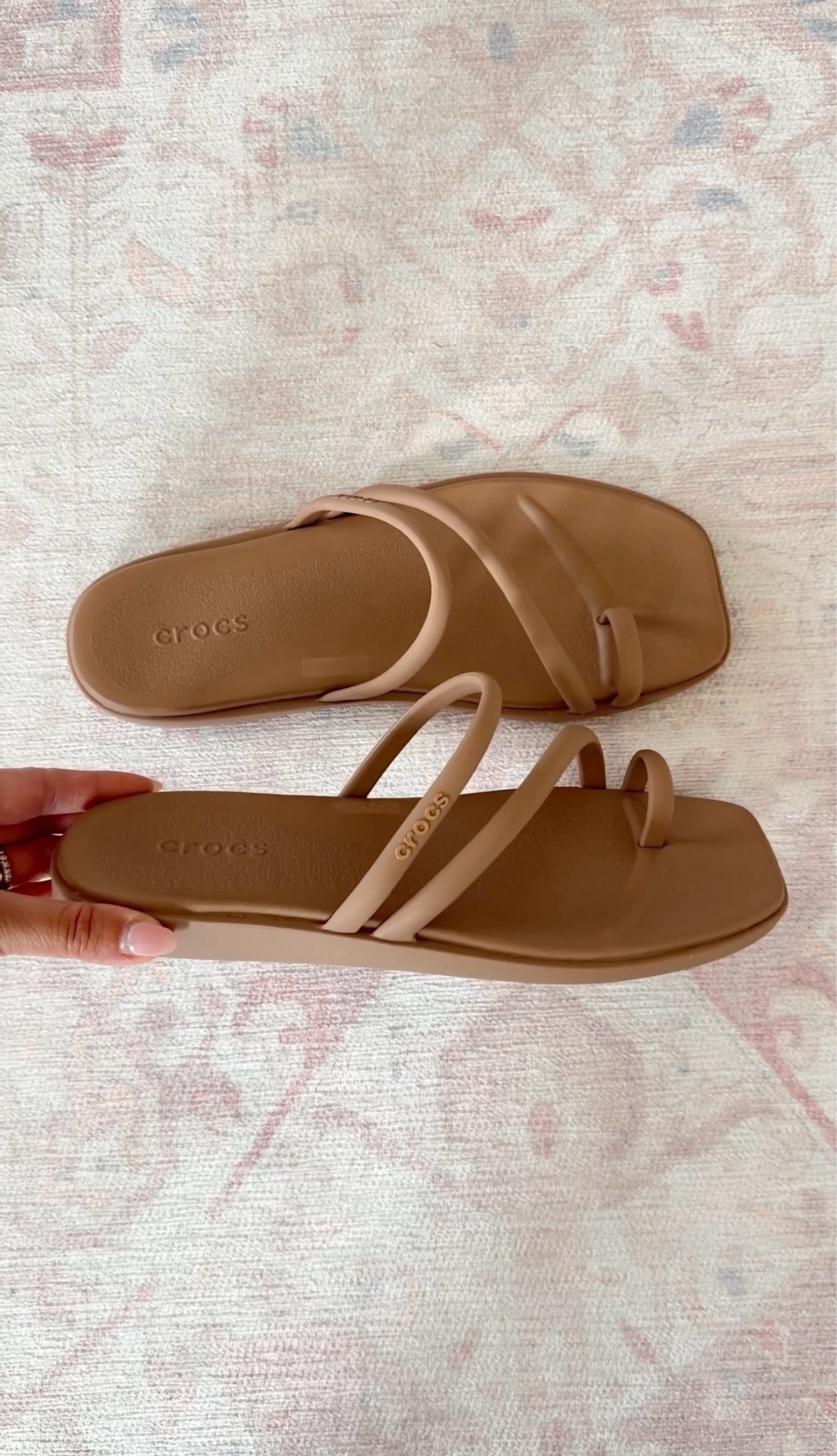 Closet staple summer sandals!
Wearing size 5!
@crocs #CrocsPartner #ad

#LTKPetite #LTKSaleAlert #LTKootd