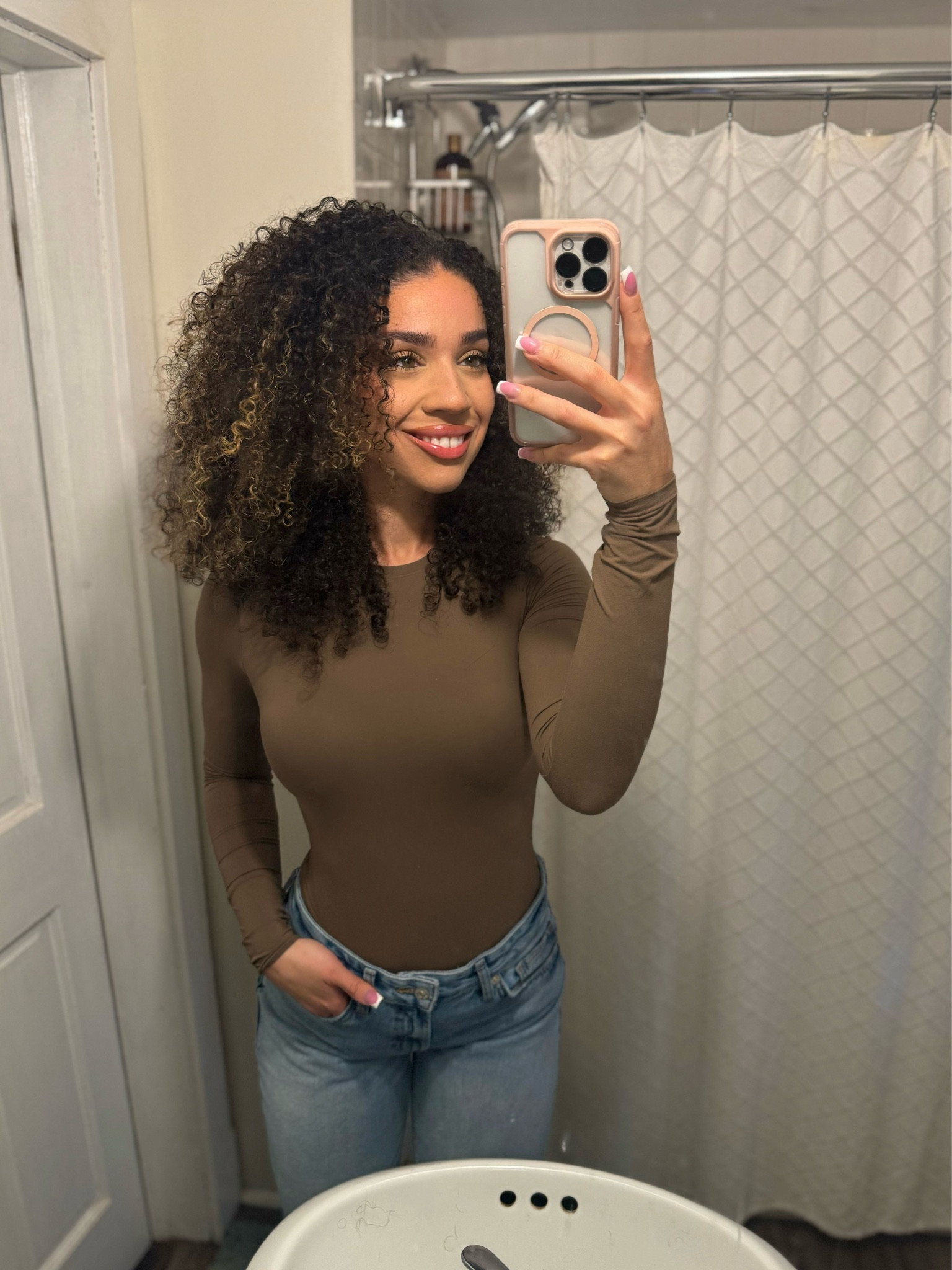 amazon skims bodysuit dupe is better than original skims 🤷🏾‍♀️ double lined & the quality> 
size: S 
color: mocha 


#LTKsalealert #LTKstyletip #LTKfindsunder50