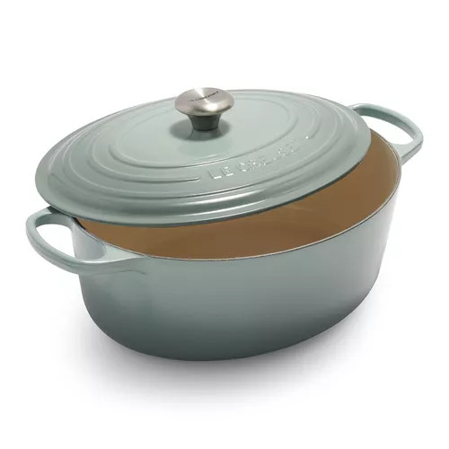 Le Creuset Signature Oval Dutch Oven, 8 qt. | Sur La Table