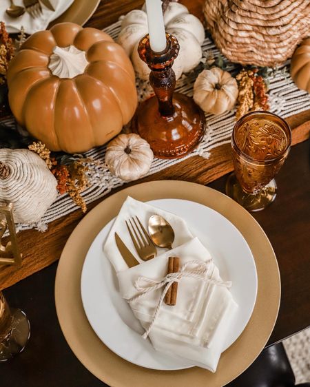 Fall thanksgiving tablescape. Thanksgiving decor table settings. 

#LTKSeasonal #LTKHoliday #LTKhome