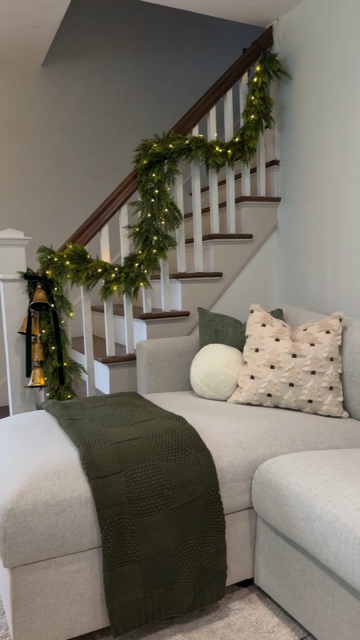 Amazon Finds 🎄 Holiday Edition | Comment “SHOP” for the link 

Amé estos garland ties ✨ son perfectos y vienen en varios colores 🤩

#holidayfinds #homedecor #garlandties #cedargarland #christmasdecor #christmastree #christmasiscoming🎄 #amazonfinds #amazonhomefinds #amazonhomedecor