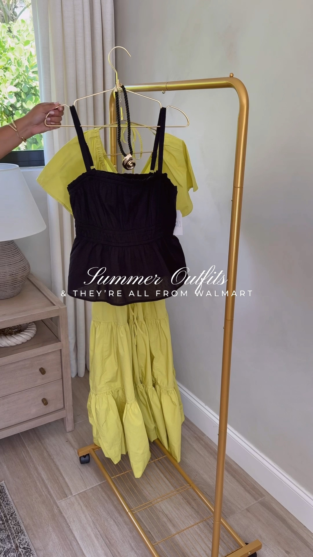 Walmart stepped it up with these GORGE summer outfits for Summer 🌞 & they all come in multiple colors and are under $36.


#walmartfashion #summerdress #bermudashorts #resortwear #vacation #summeroutfits #walmartfinds #walmarthaul 

#LTKSummerEdit #LTKFindsUnder50 #LTKSeasonal