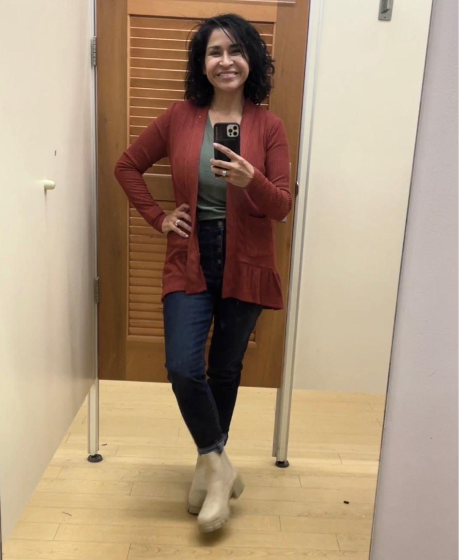 #cardigan #rufflehemcardigan #chelseaboots #maddengirl #laurenconrad #fallstyle #buttonfly #flattering #layering #holiday #momstyle

#LTKshoecrush #LTKstyletip #LTKGiftGuide