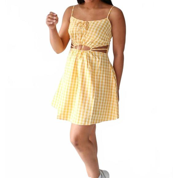 NEW FIND ME NOW sacha mini dress in yellow | Poshmark